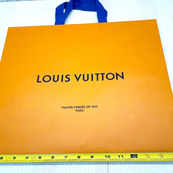 Brand New Louis Vuitton Large 15.75” X 13.40” X 6.35” Gift/Tote/Shopping Bag. - Picture 5 of 7